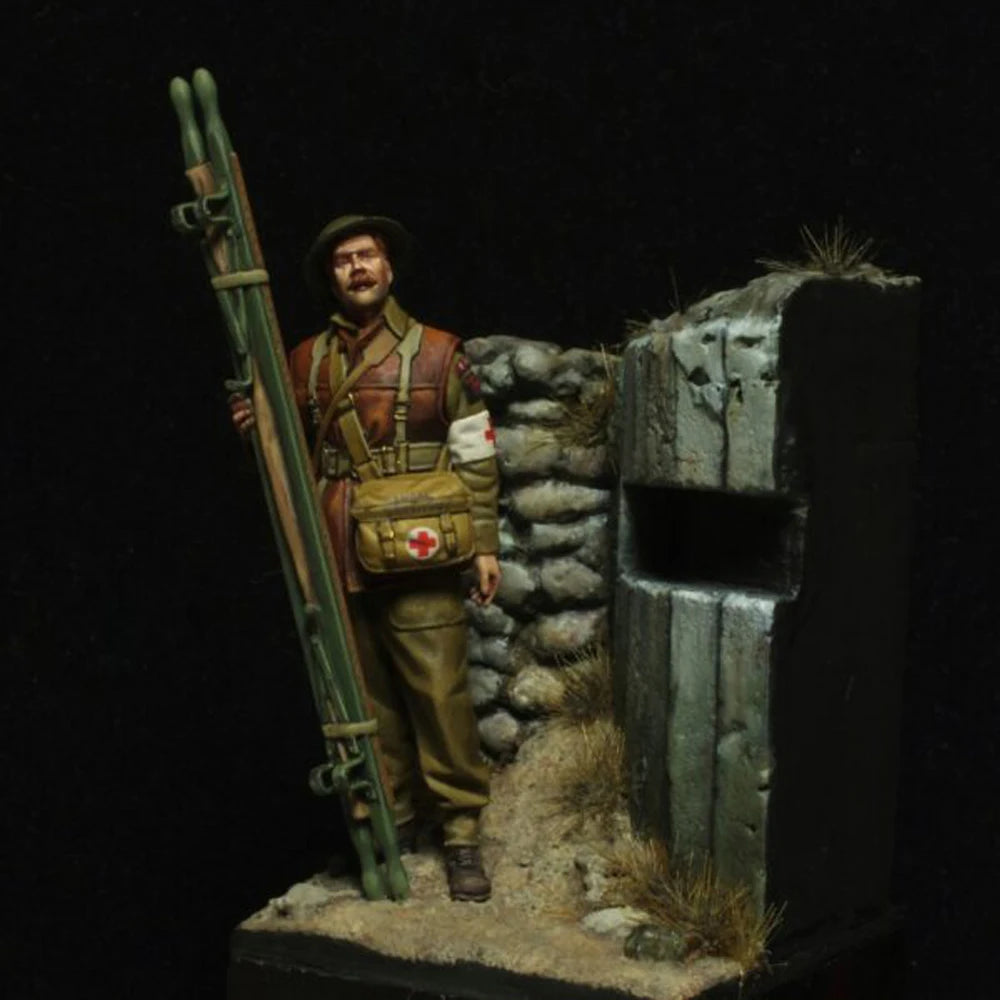 1/35 WWI Commonwealth Medical Corps Soldier, Resin Model Figure Kit, Unassembled and Unpainted