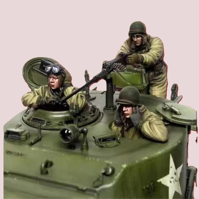 1/35 WWII German Anti-Tank Team, 3 Figures, Resin Model Figure Kit, Unassembled and Unpainted