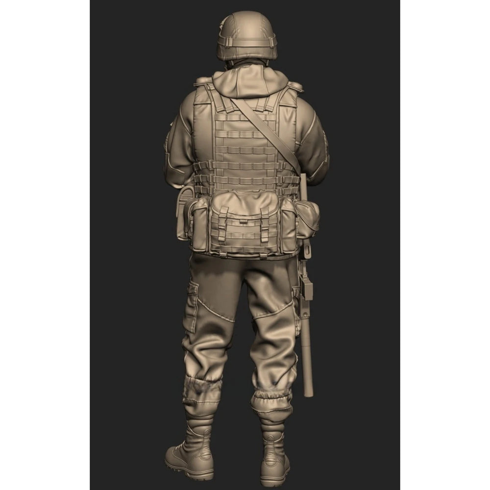 1/35 Modern Russian Soldier with Cat, Resin Model Figure Kit, Unassembled and Unpainted