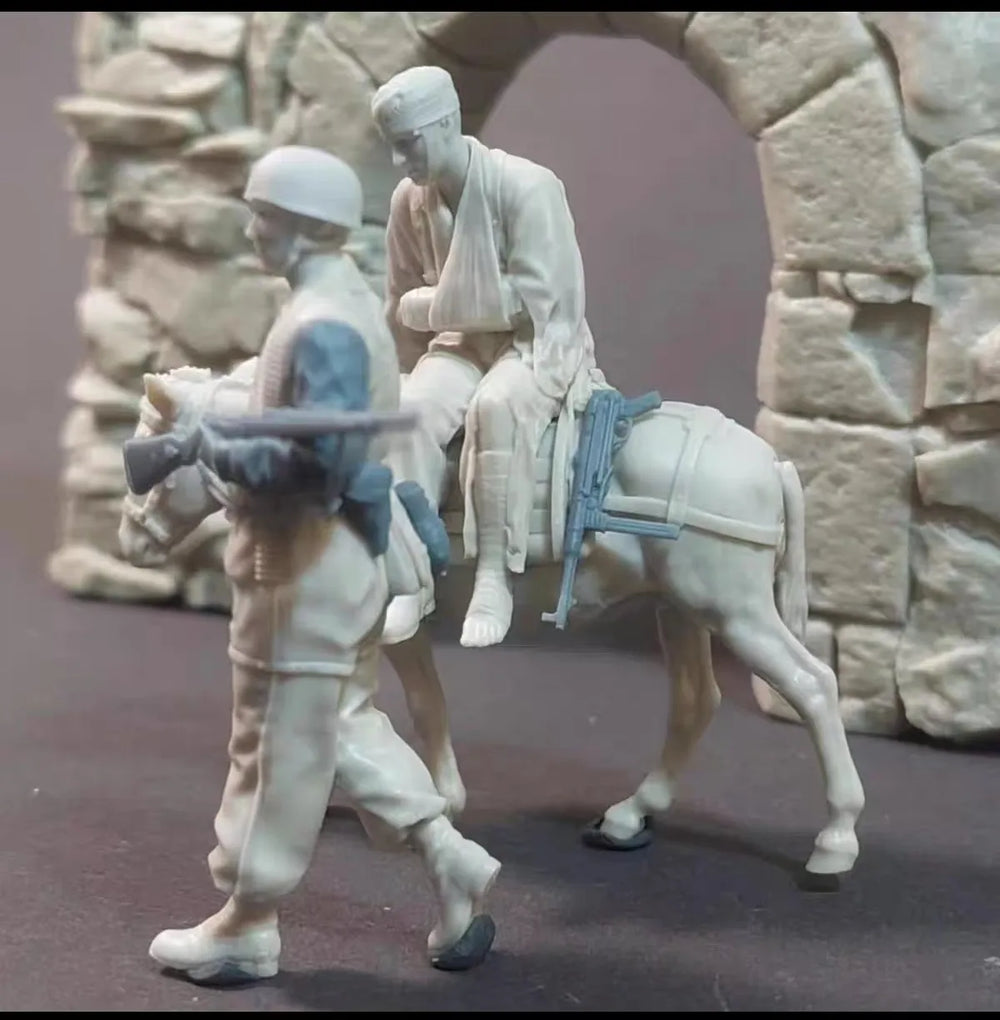 1/35 WWI Cavalry & Infantry, 2 Figures, Resin Model Figure Kit, Unassembled and Unpainted