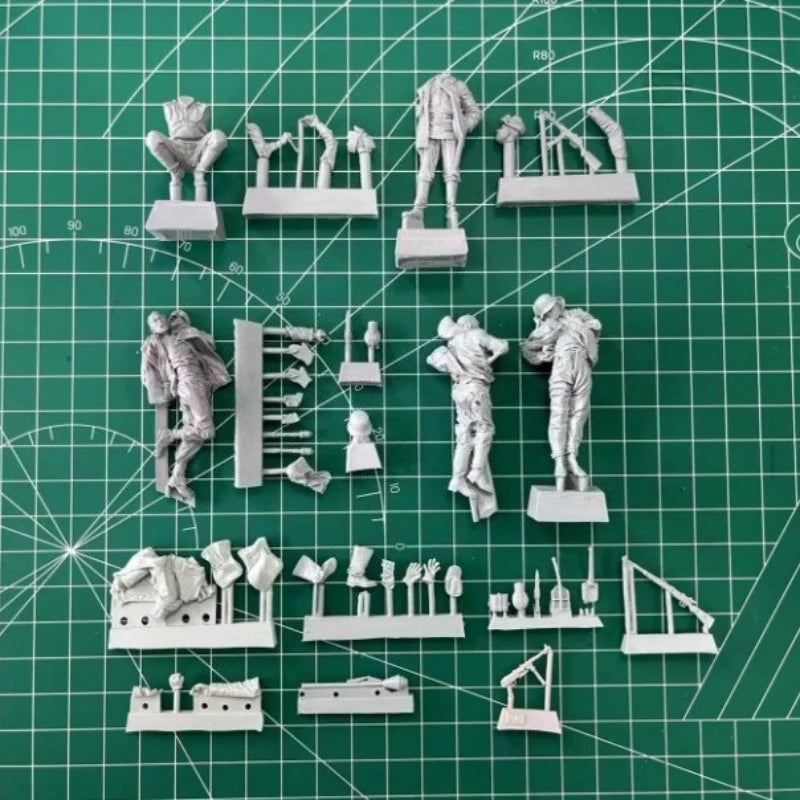 1/35 WWI Russian & German Soldiers, 5 Figures, Resin Model Figure Kit, Unassembled and Unpainted