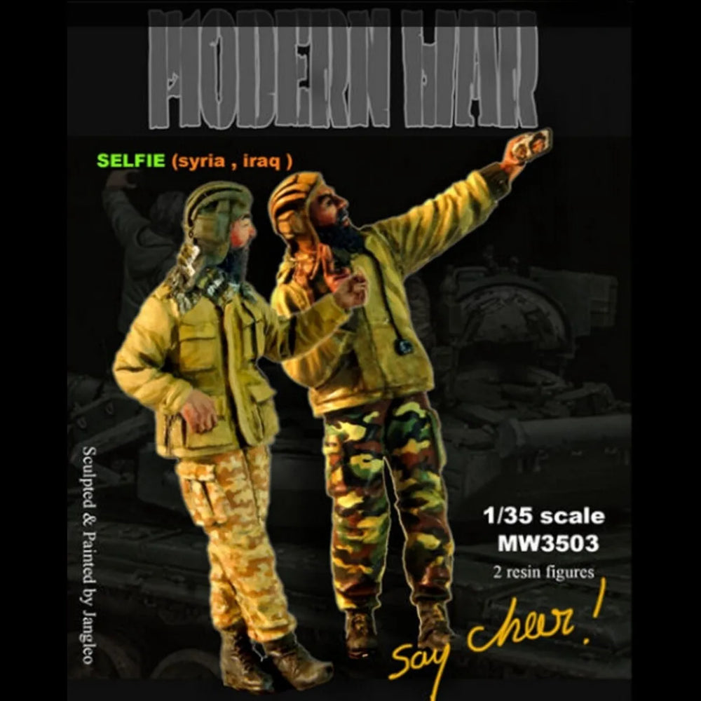 1/35 Modern Syrian Officer Pointing with Combat Ready Soldier, 2 Figures, Resin Model Figure Kit, Unassembled and Unpainted
