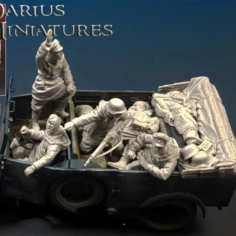 1/35 Modern Military Evacuation, 12 Figures, Resin Model Diorama Kit, Unassembled and Unpainted