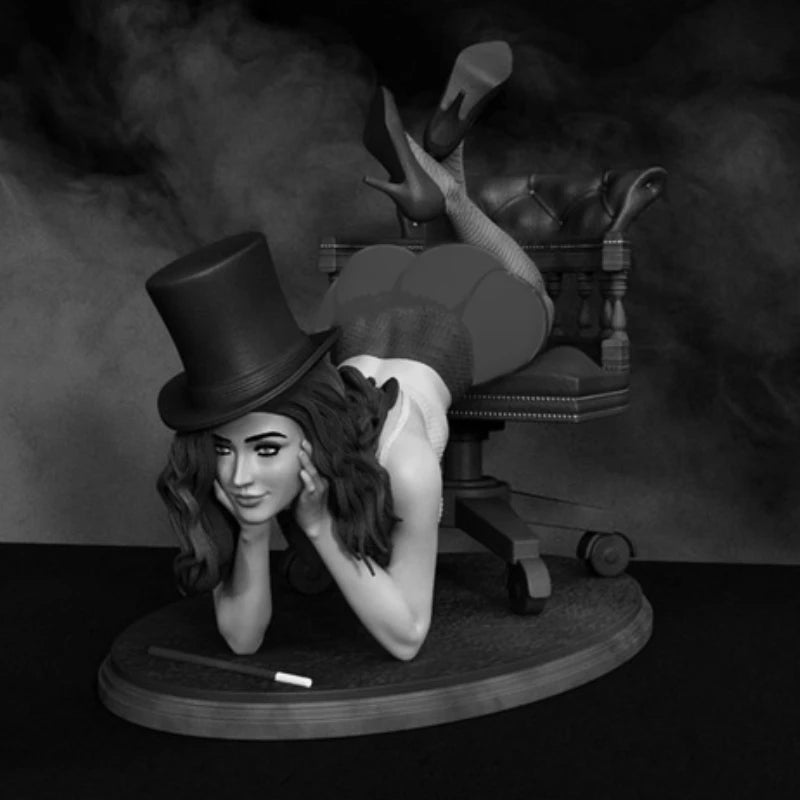 1/24 Pin-up Woman in Top Hat and Evening Gown, Resin Model Figure Kit, Fantasy Theme, Unassembled and Unpainted