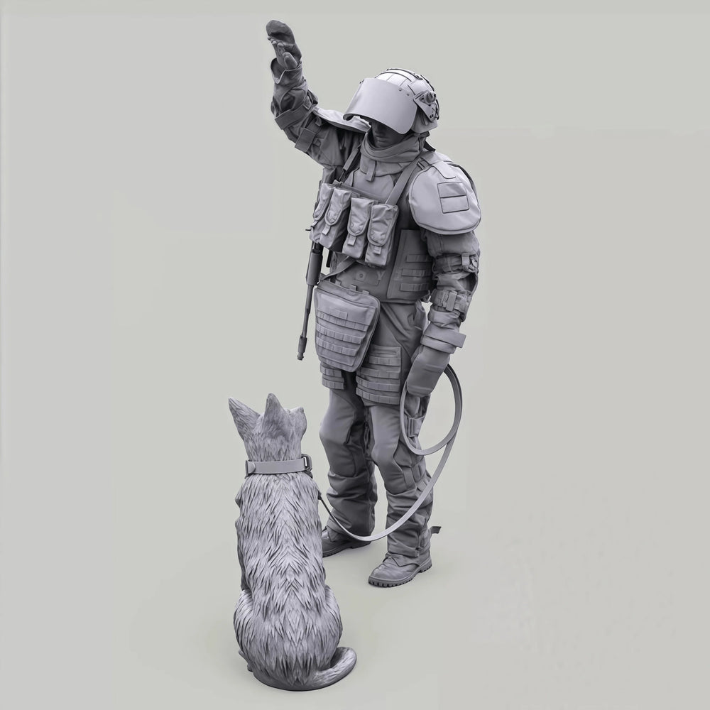 1/35 Modern American Soldier with Wolf Dog, 2 Figures, Resin Model Figure Kit, Unassembled and Unpainted