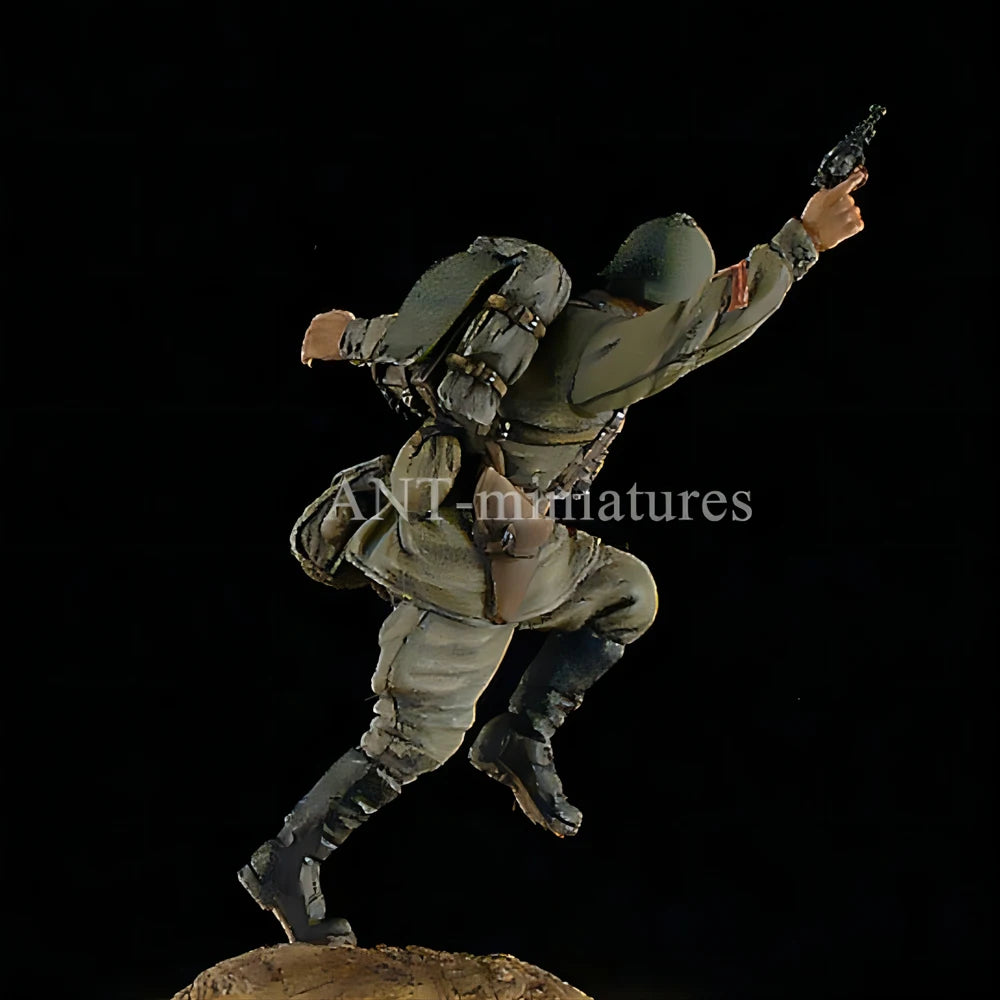 1/35 WWII German Infantry Assaulting, 6 Figures, Resin Model Figure Kit, Unassembled and Unpainted