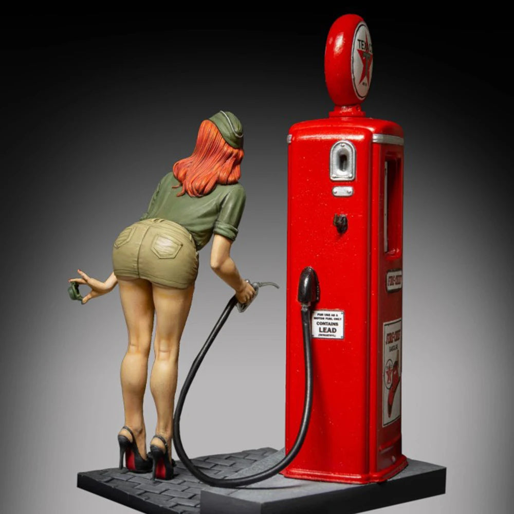 1/35 Cold War Era Pin-up at Vintage Gas Pump, Resin Model Diorama Kit, Unassembled and Unpainted