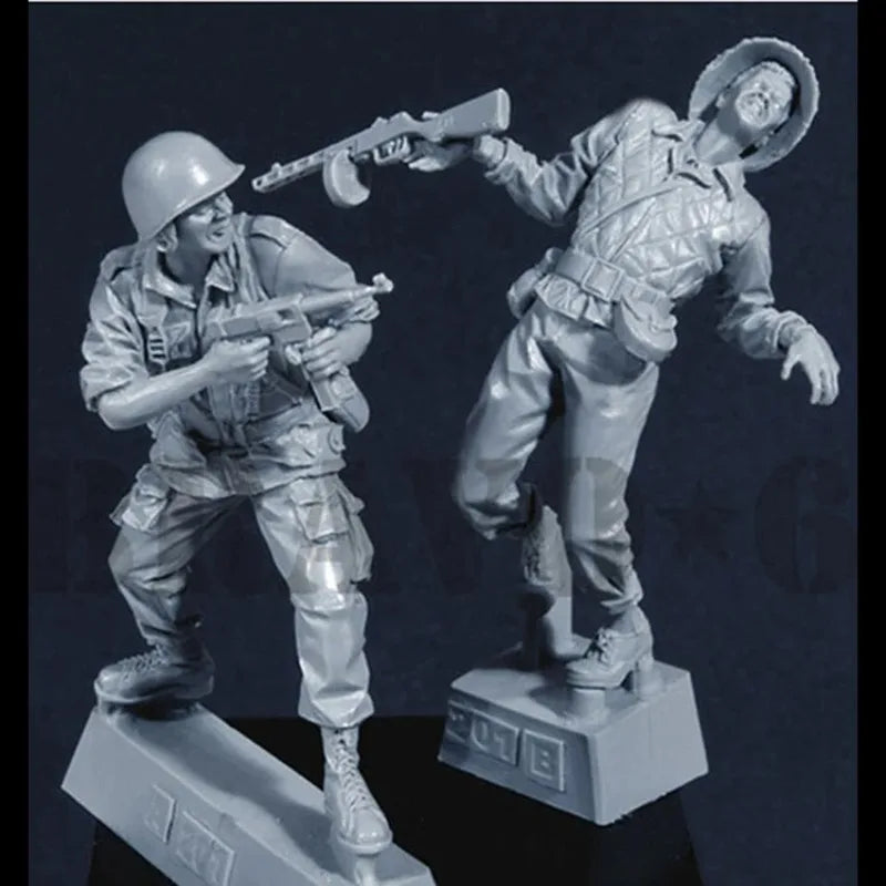 1/35 Vietnam War US Combat Soldiers, 2 Figures, Resin Model Figure Kit, Unassembled and Unpainted