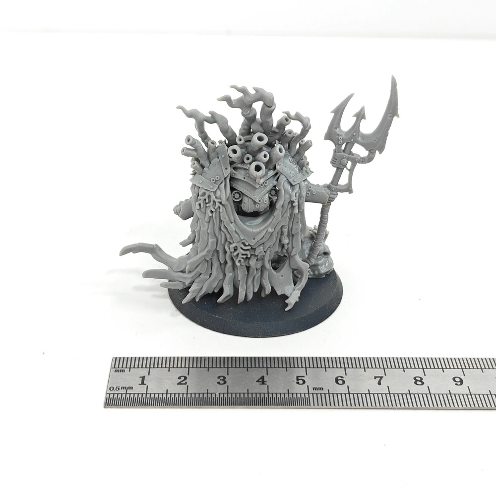 Dark Fantasy Evil Clergy, 3 Figures, Resin Model Figure Kit, Fantasy Theme, Unassembled and Unpainted