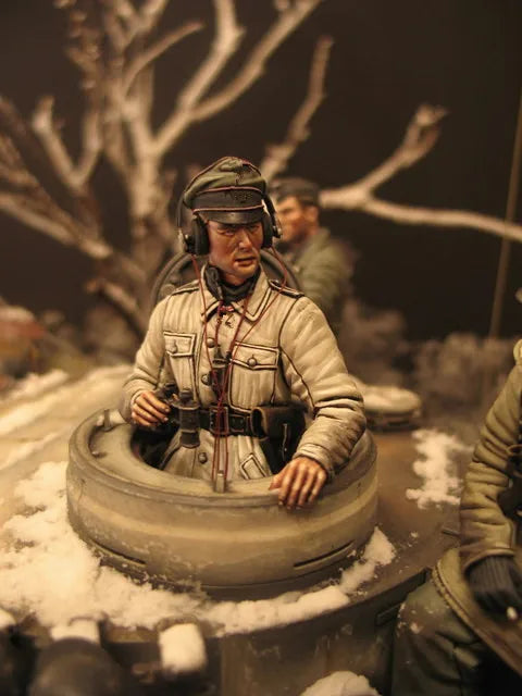 1/16 WWII Aviator in Flight Suit, Resin Model Figure Kit, Unassembled and Unpainted