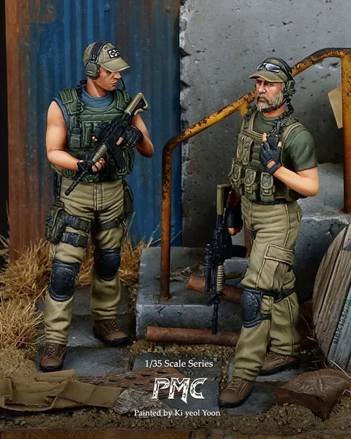 1/35 Modern PMC Operators, 2 Figures, Resin Model Figure Kit, Unassembled and Unpainted