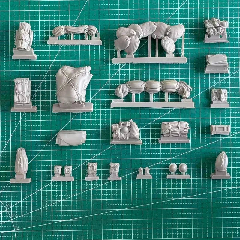 1/35 WWII British Bishop Self-Propelled Gun, Resin Model Vehicle Kit, Unassembled and Unpainted