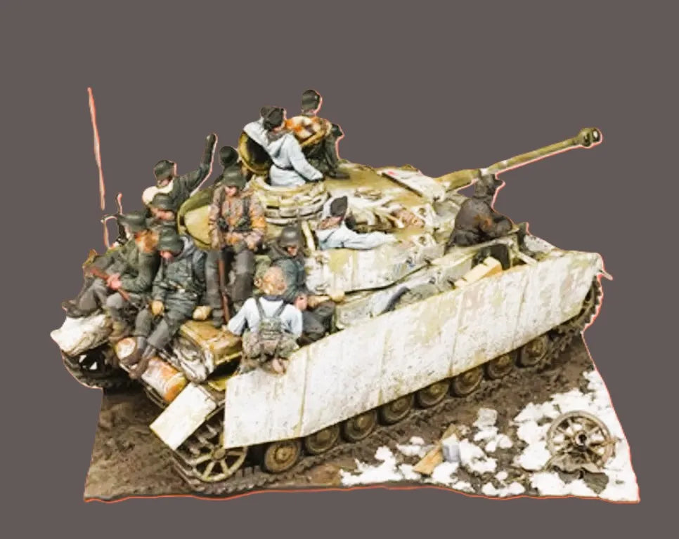 1/35 WWII Military with Tank, 13 Figures, Resin Model Diorama Kit, Unassembled and Unpainted