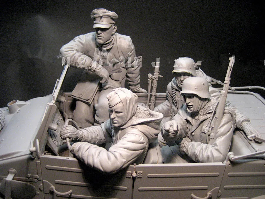 1/9 WWII German Transport, 7 Figures, Resin Model Figure Kit, Unassembled and Unpainted