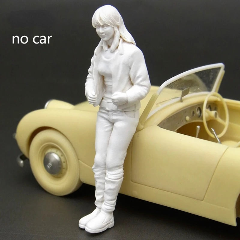 1/35 1950s Civilian Female, Resin Model Figure Kit, Historical Theme, Unassembled and Unpainted