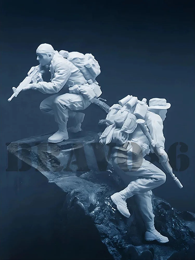 1/35 Modern LRRP Special Operations Soldiers, 2 Figures, Resin Model Figure Kit, Unassembled and Unpainted