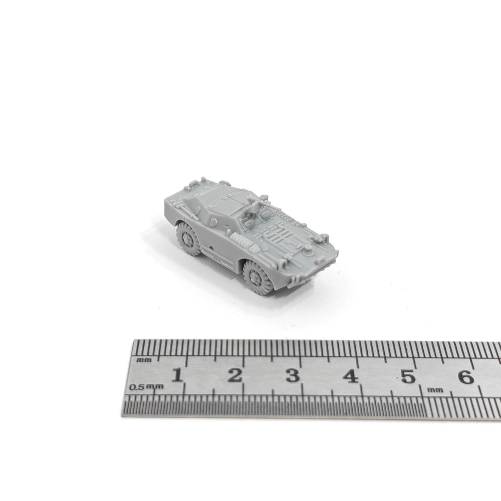 1/144 Cold War BRDM-1 Amphibious Scout Car, 2 Figures, Resin Model Vehicle Kit, Unassembled and Unpainted
