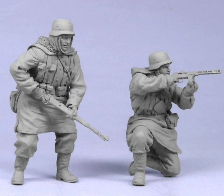 1/35 WWI Infantry Advancing with Bayonets, 2 Figures, Resin Model Figure Kit, Unassembled and Unpainted