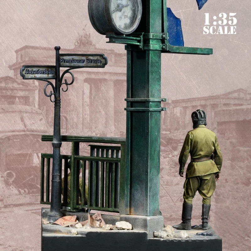 1/35 WWII Guard Checkpoint, 3 Figures, Resin Model Figure Kit, Unassembled and Unpainted