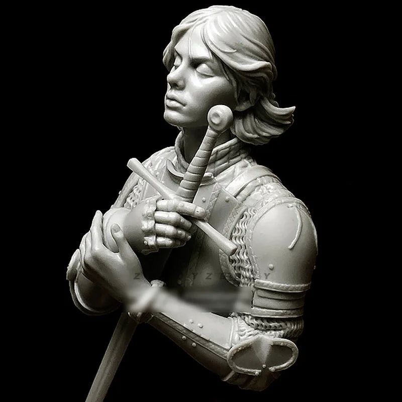 1/10 Medieval Female Knight with Longsword and Armor, Resin Model Bust Kit, Unassembled and Unpainted