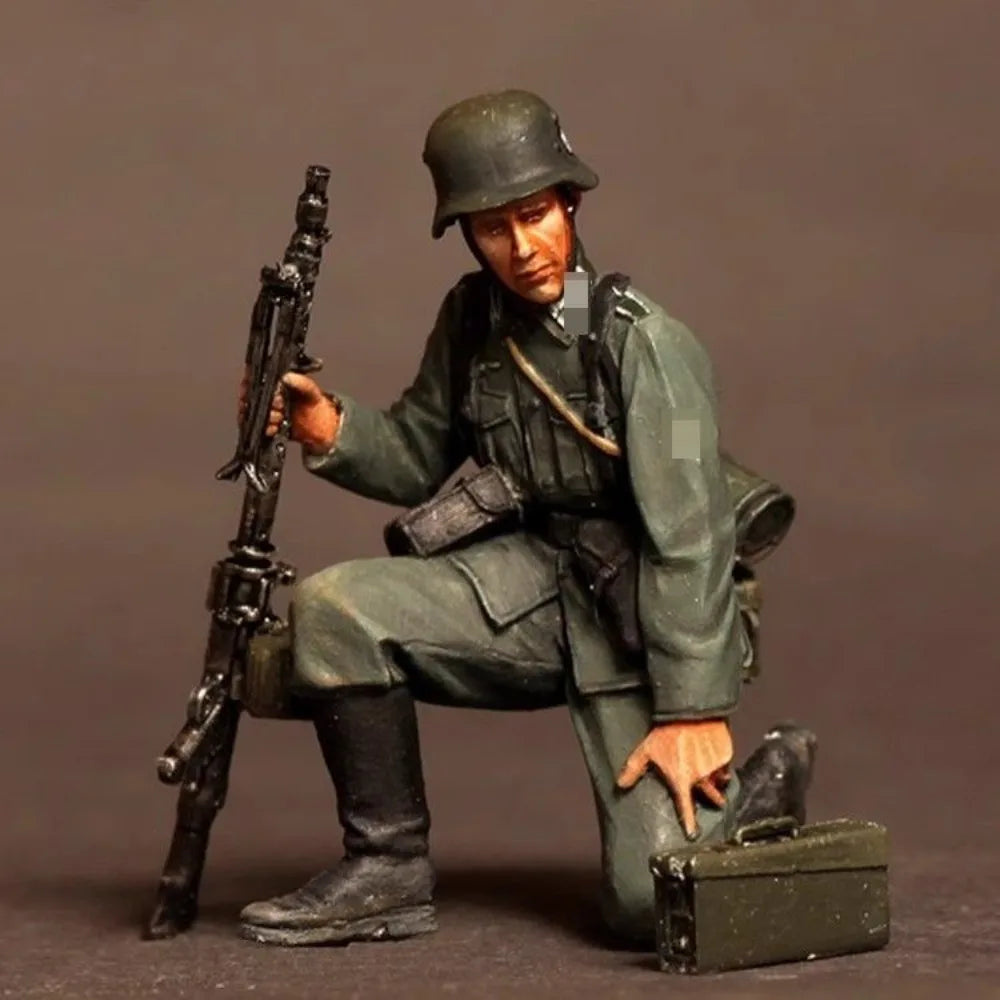 1/35 WWII German Wehrmacht Briefing, 6 Figures, Resin Model Figure Kit, Unassembled and Unpainted