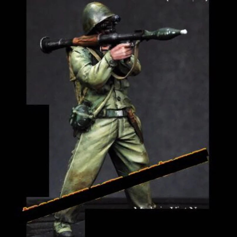 1/35 Vietnam War NVA Soldier Firing RPG-7, Resin Model Figure Kit, Unassembled and Unpainted
