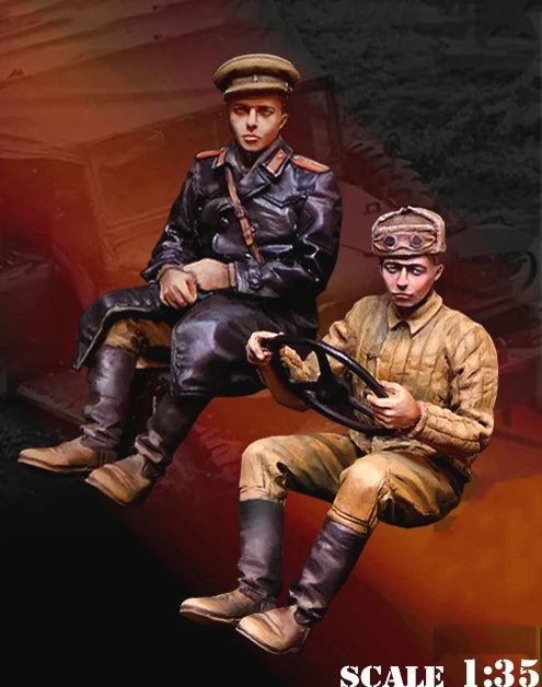 1/35 WWII German Panzer Crew Seated, 2 Figures, Resin Model Figure Kit, Unassembled and Unpainted