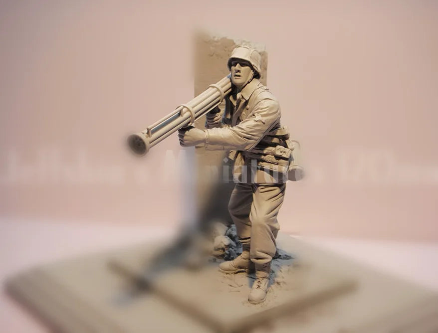 1/16 WWII German Soldier with Panzerfaust, Resin Model Figure Kit, Unassembled and Unpainted