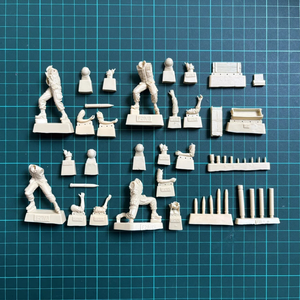 1/35 Modern American Artillery Crew, 4 Figures, Resin Model Figure Kit, Unassembled and Unpainted