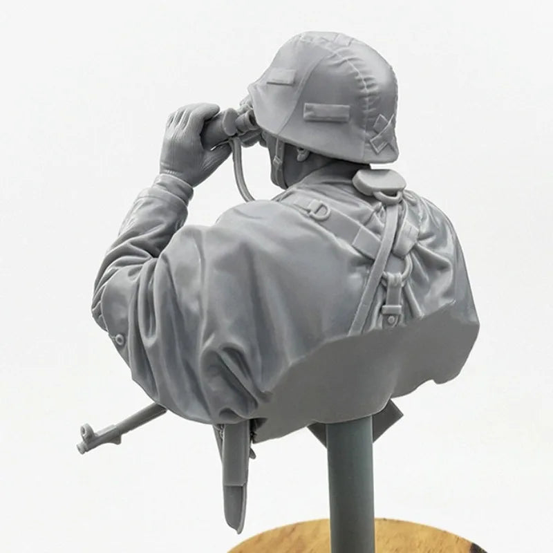1/10 WWII German Field Commander, Resin Model Bust Kit, Unassembled and Unpainted