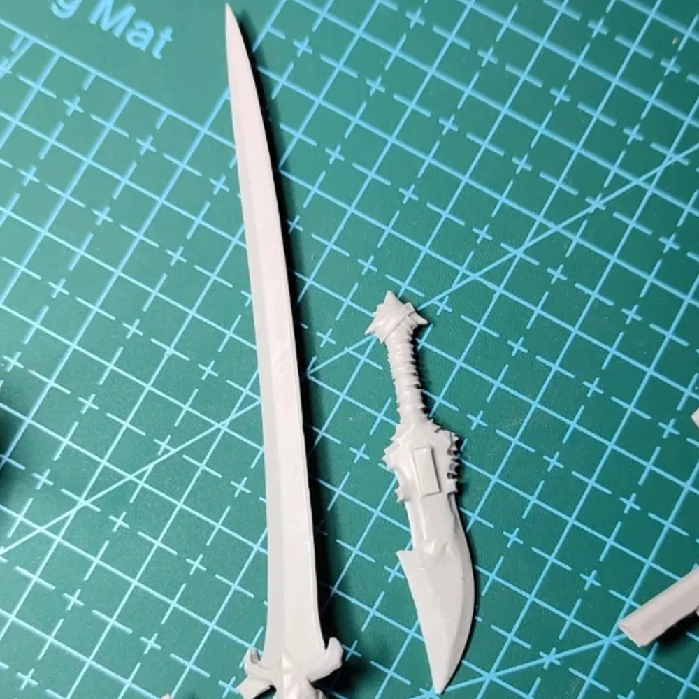 1/10 Female Pirate Warrior, Resin Model Figure Kit, Fantasy Theme, Unassembled and Unpainted