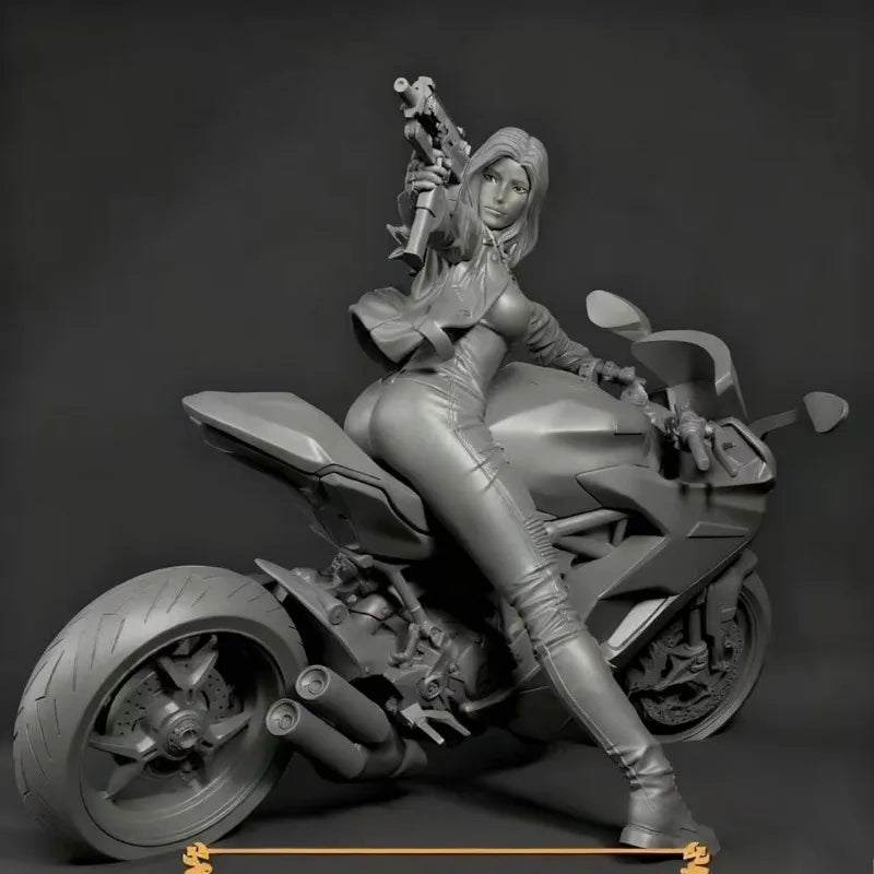 1/24 Armed Female Biker on Motorcycle, Resin Model Figure Kit, Unassembled and Unpainted