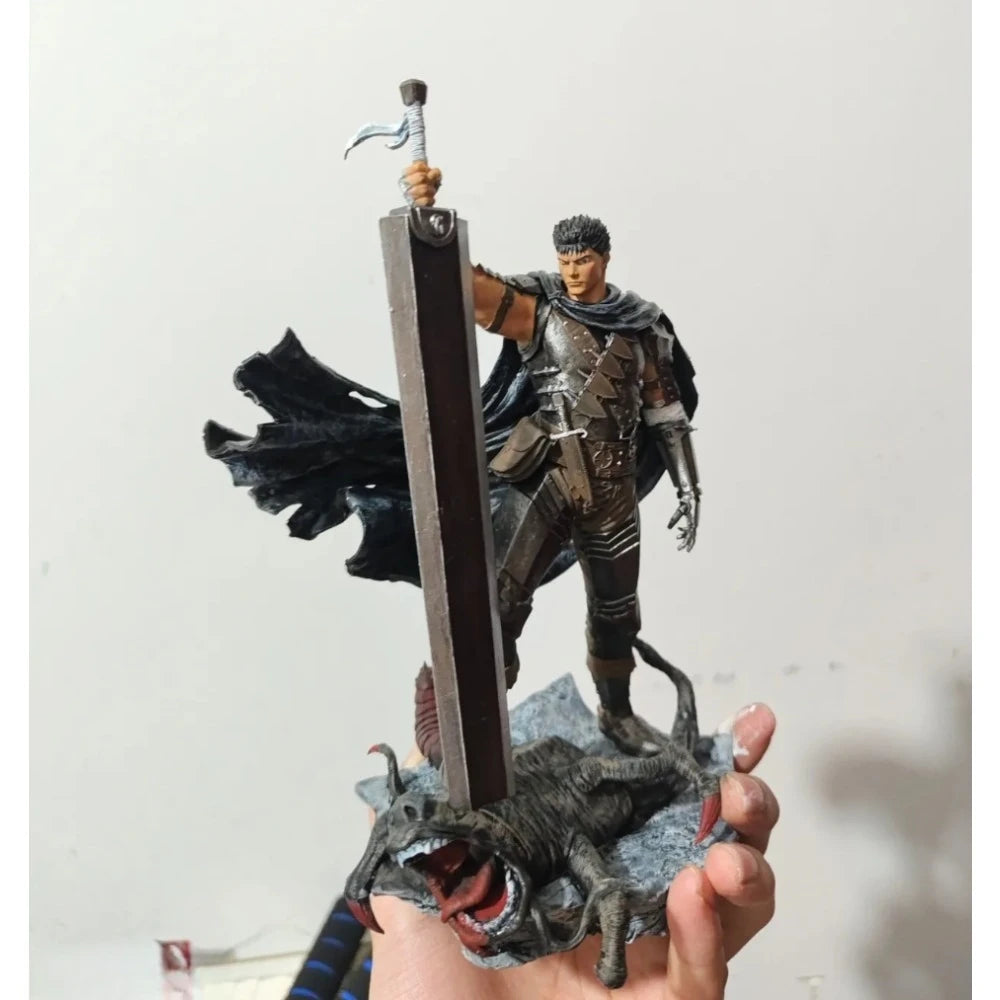 Armored Fantasy Warrior with Winged Cape, Resin Model Figure Kit, Fantasy Theme, Unassembled and Unpainted
