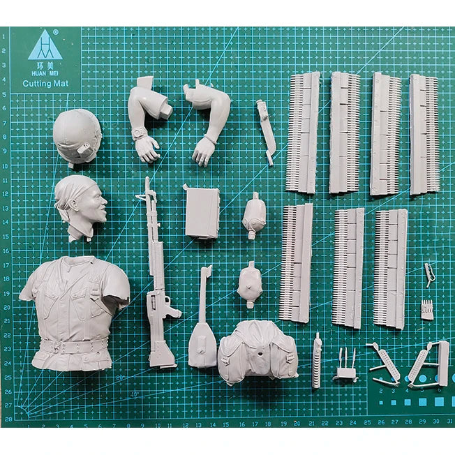 1/10 Modern Infantry with RPG, Resin Model Bust Kit, Unassembled and Unpainted