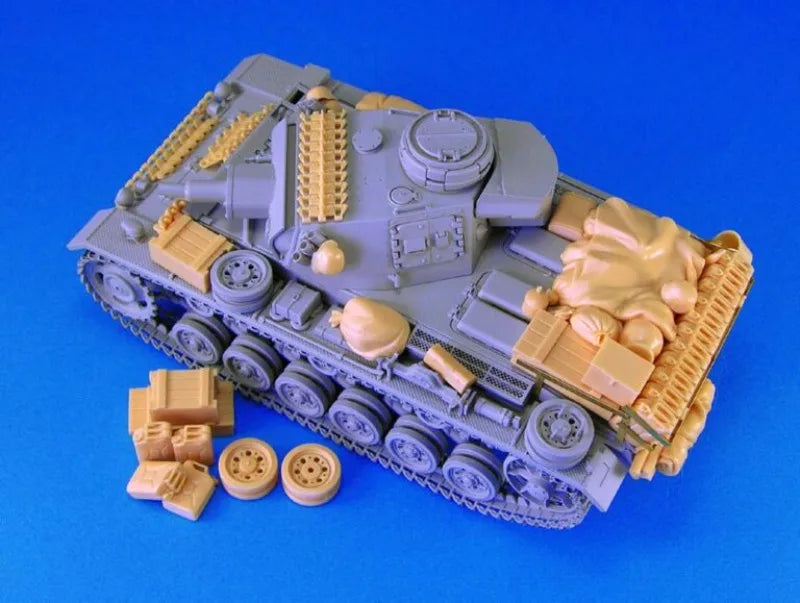 1/35 WWII German Pz.Kpfw.III Tank, Resin Model Vehicle Kit, Unassembled and Unpainted