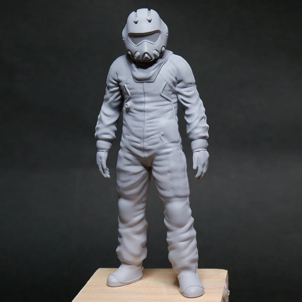 1/20 Space Pilot, Resin Model Figure Kit, Sci-Fi Theme, Unassembled and Unpainted