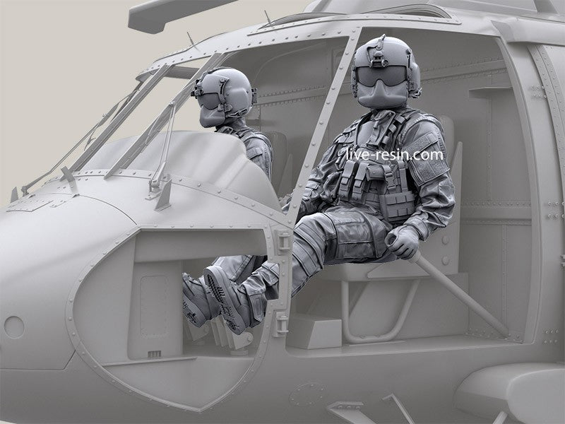 1/35 Modern Special Forces Operator Exiting Helicopter with Thermal Head, Resin Model Figure Kit, Unassembled and Unpainted