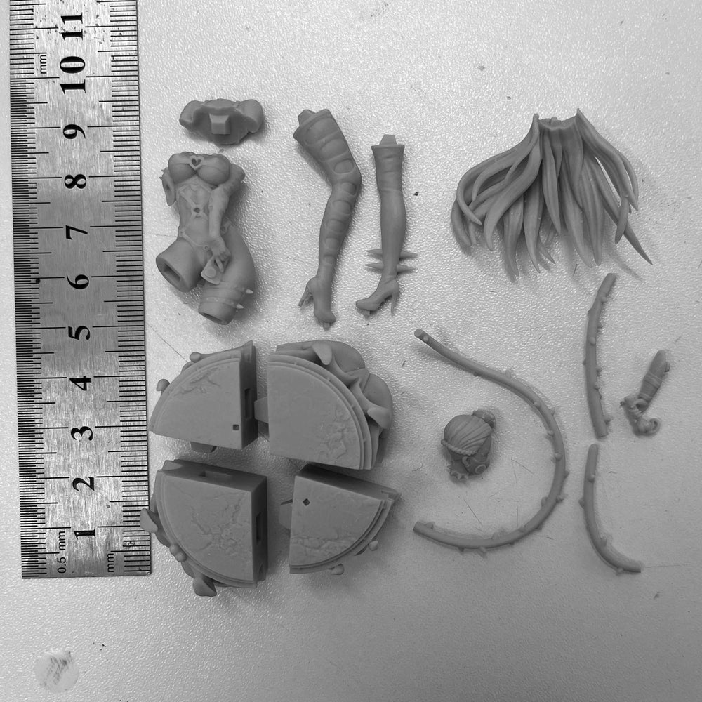 1/24 Warrior with Crossbow, Resin Model Figure Kit, Fantasy Theme, Unassembled and Unpainted