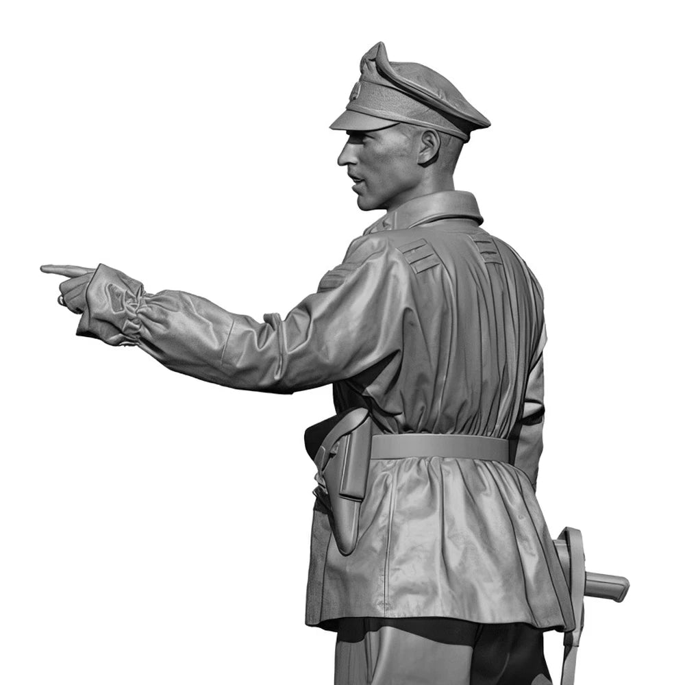1/35 WWII Military Commander, Resin Model Figure Kit, Unassembled and Unpainted