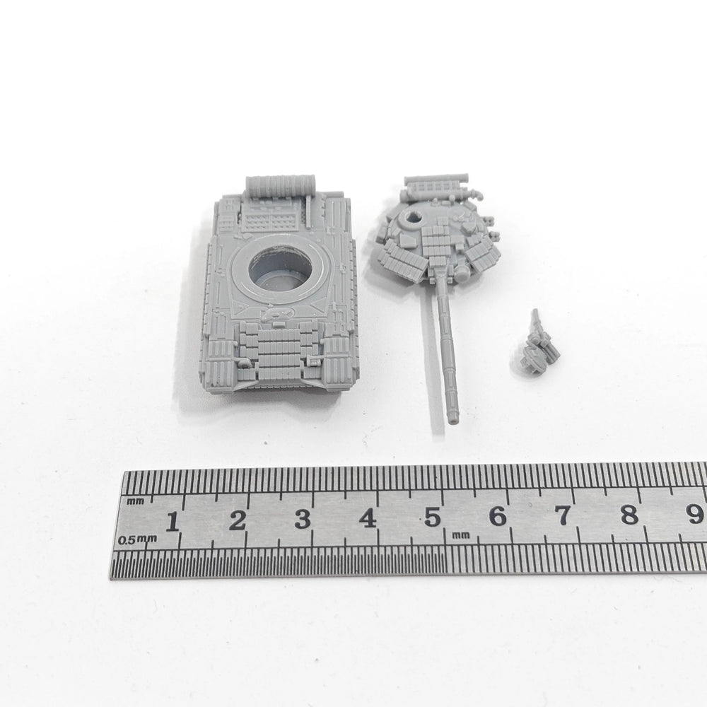 1/144 Cold War T-64BV Soviet Main Battle Tank, Resin Model Vehicle Kit, Unassembled and Unpainted