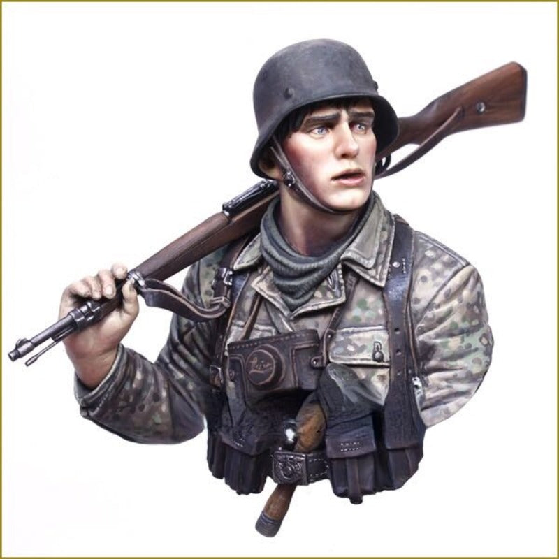 1/10 WWII German Rifleman with Shouldered Rifle, Resin Model Bust Kit, Unassembled and Unpainted