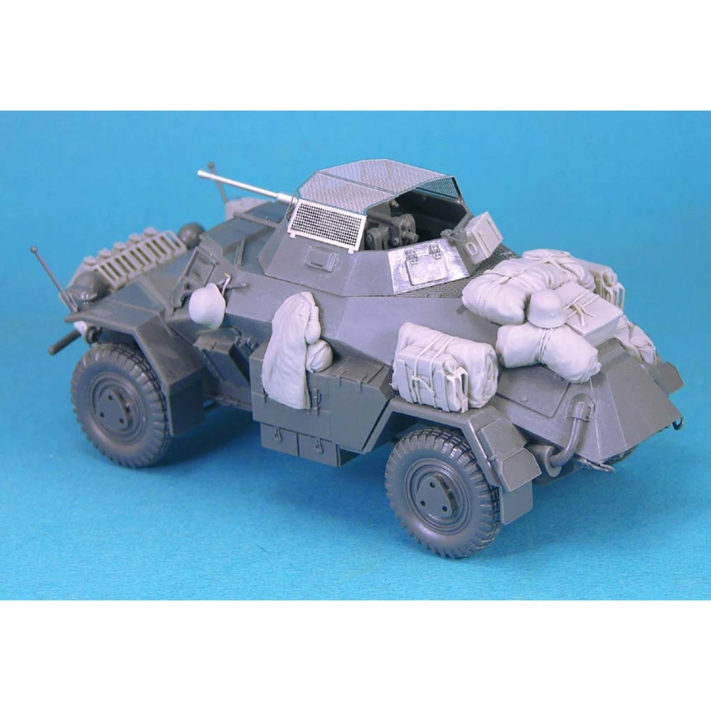 1/35 WWII German Sd.Kfz.222 Armored Car, Resin Model Vehicle Kit, Unassembled and Unpainted