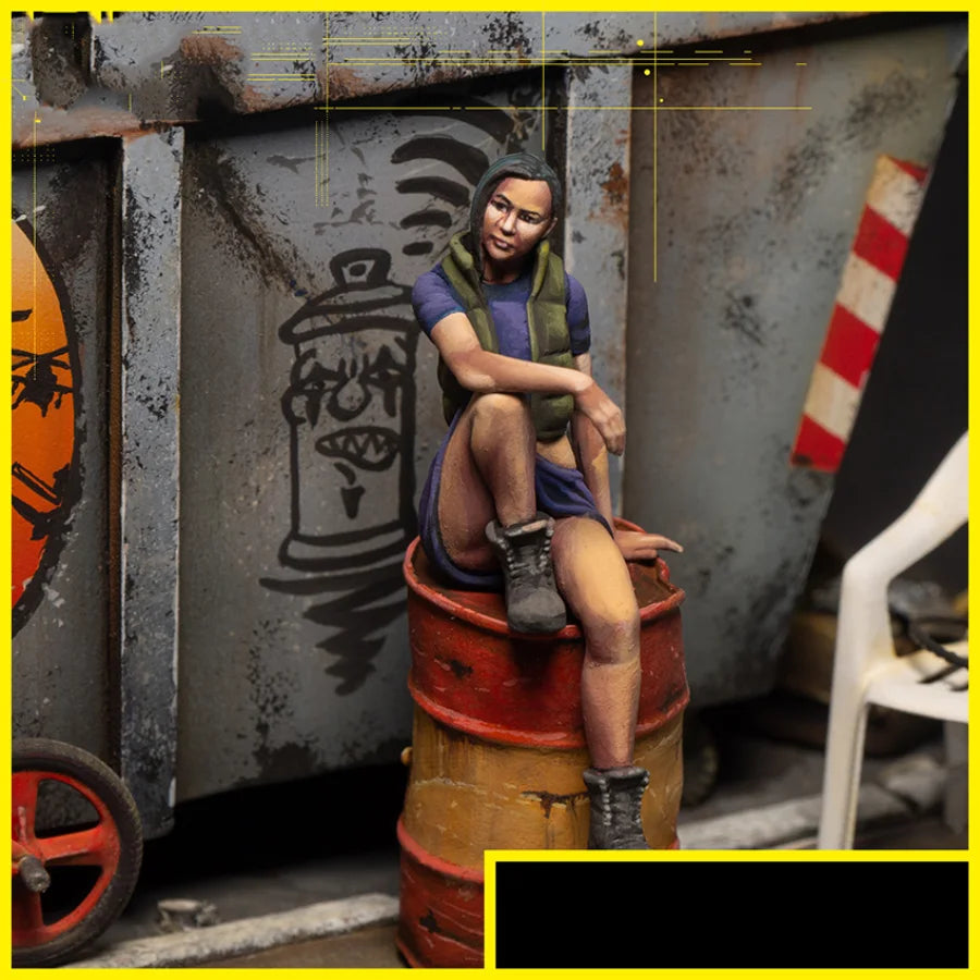 1/35 Modern Woman on Oil Drum, Resin Model Figure Kit, Unassembled and Unpainted