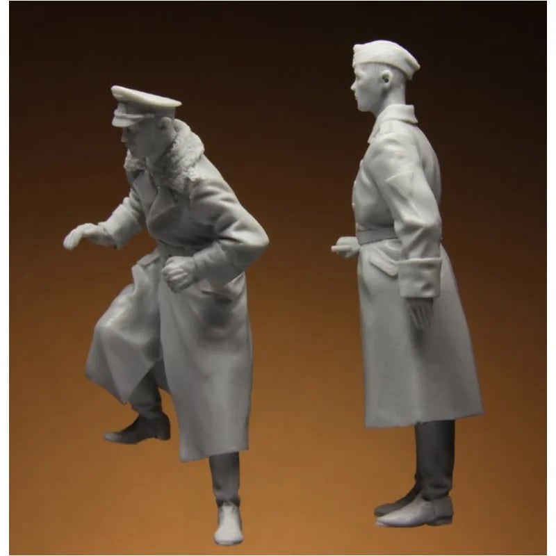 1/35 WWII German General, 2 Figures, Resin Model Figure Kit, Unassembled and Unpainted