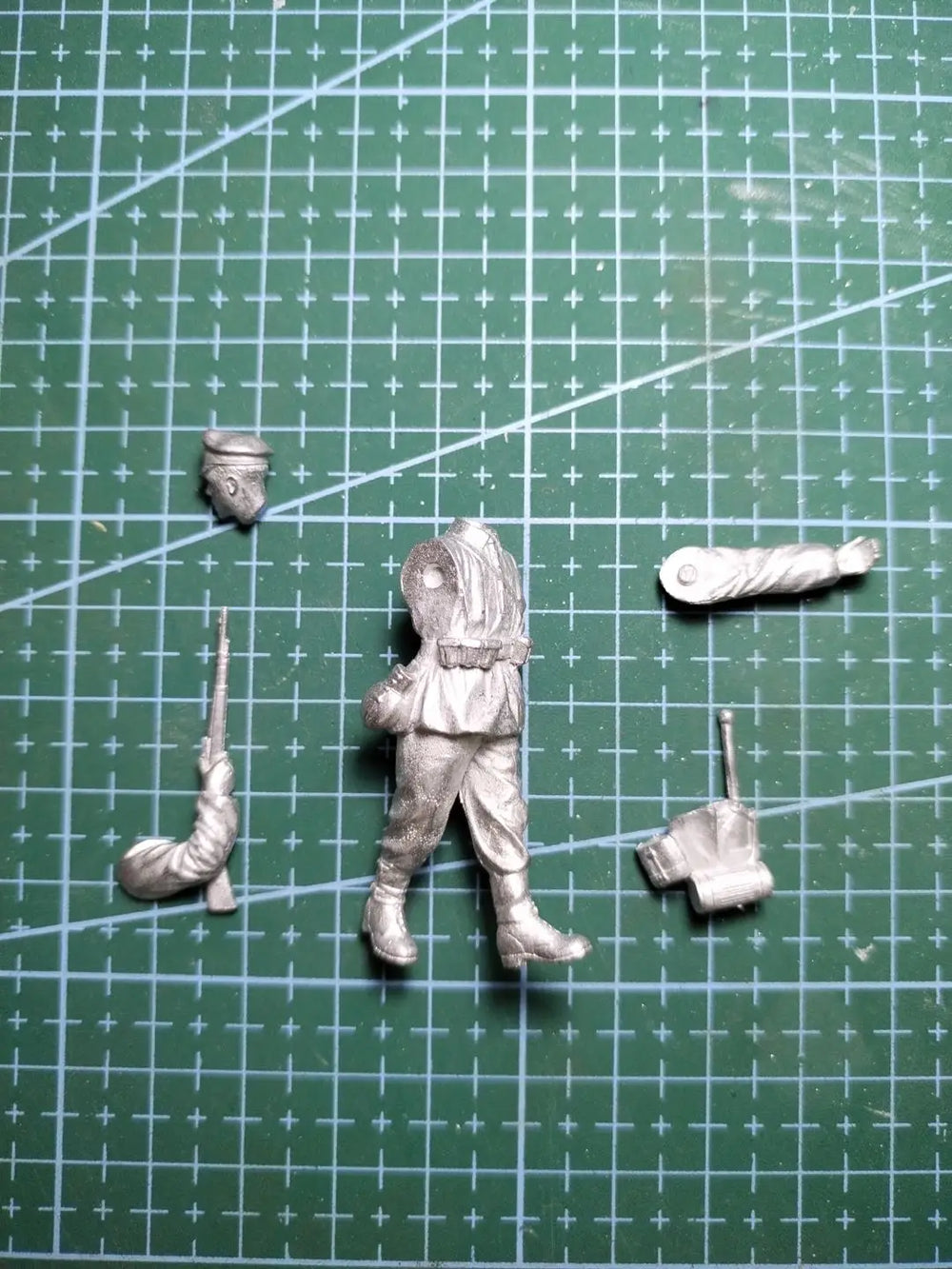 WWII German Soldier — 1/35 Resin Figure