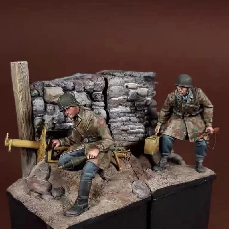 1/35 WWI Trench Warfare Soldiers, 2 Figures, Resin Model Diorama Kit, Unassembled and Unpainted