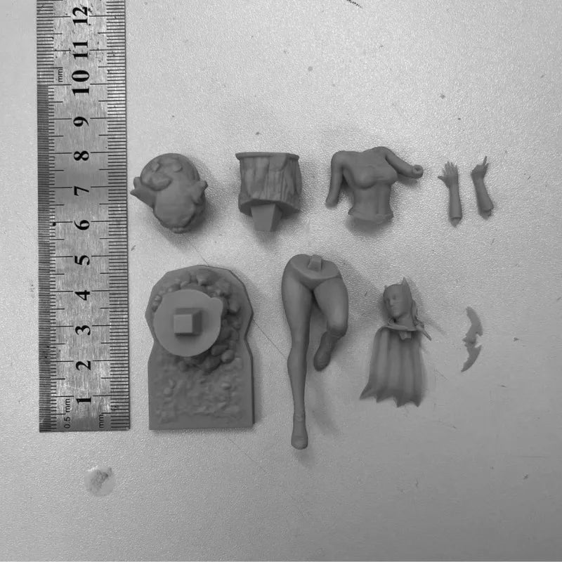 1/24 Horned Succubus on Ornate Pedestal, Resin Model Figure Kit, Fantasy Theme, Unassembled and Unpainted