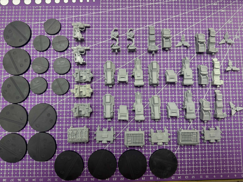 Power-Armored Infantry Squad in Blue, 18 Figures, Resin Model Figure Kit, Fantasy Theme, Unassembled and Unpainted