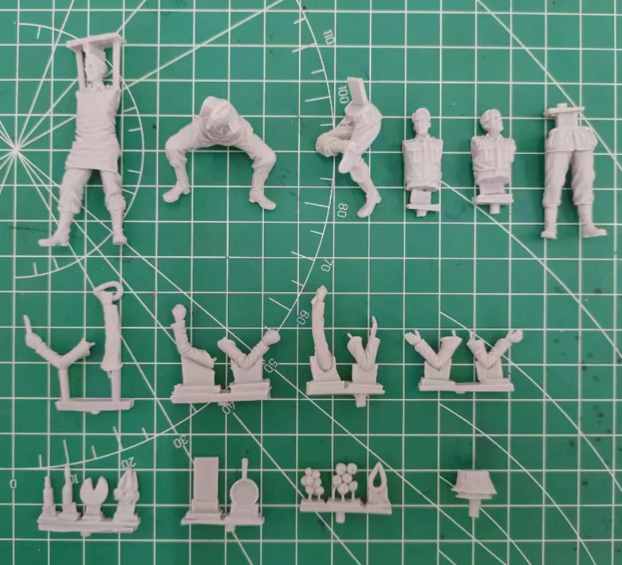 1/35 WWI Soldiers Resting in Camp, 4 Figures, Resin Model Figure Kit, Unassembled and Unpainted