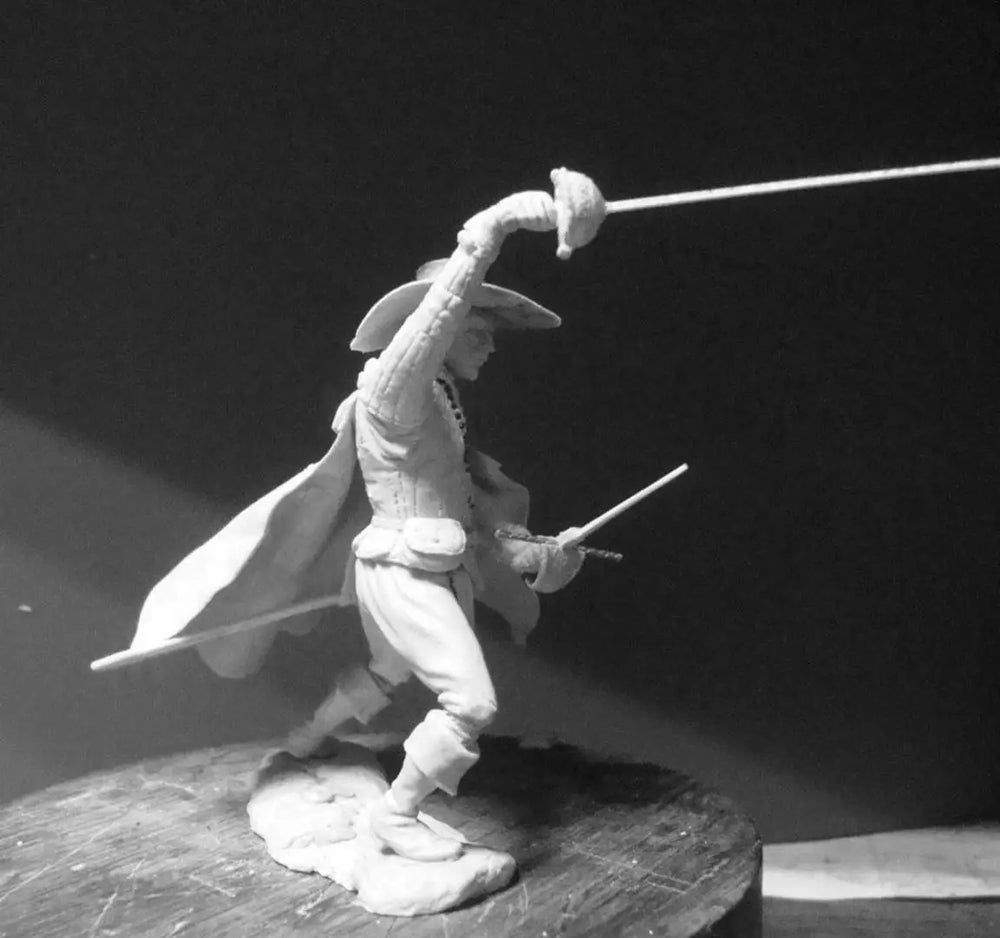 1/24 Warrior with Cape, Resin Model Figure Kit, Fantasy Theme, Unassembled and Unpainted